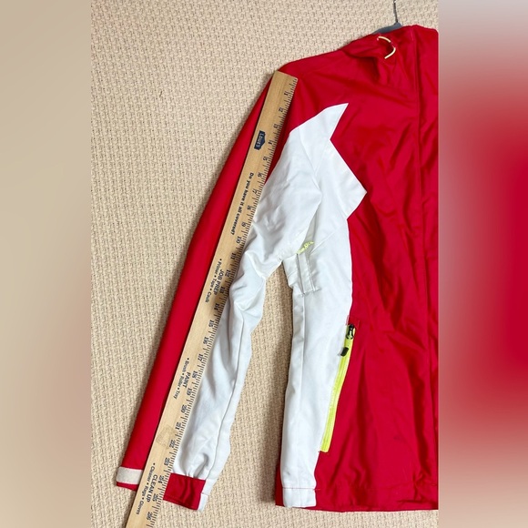 Columbia Women's Red and White Jacket Size Medium - Picture 8 of 11